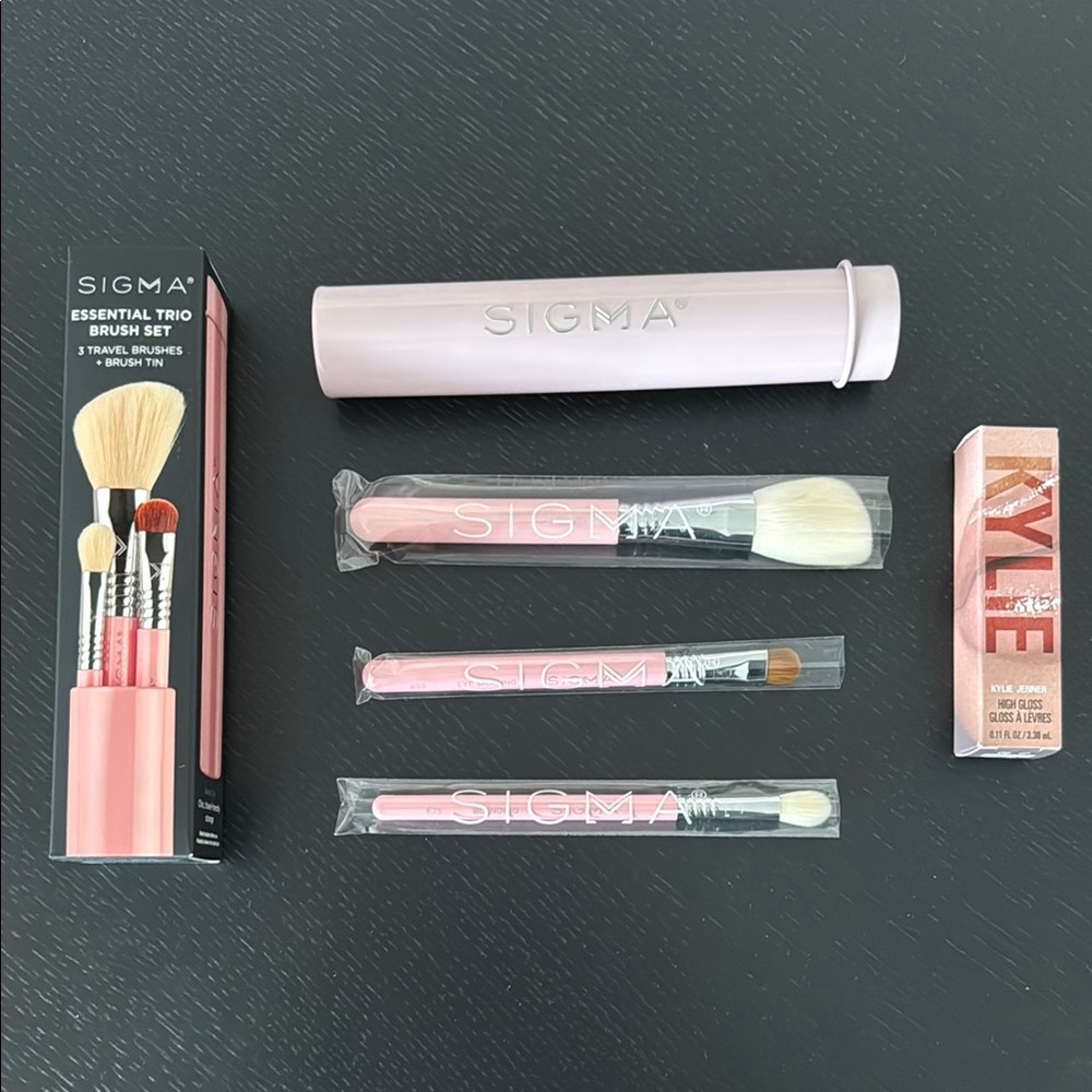 Sigma Essential Trio Brush Set & Kylie Jenner Dolce K High Gloss Lip Bundle